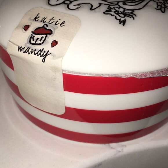 Love is a Virtue covered cotton ball bathroom dish - Picture 3 of 3